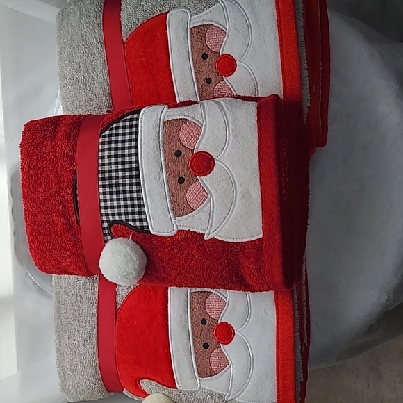 Casaba Holiday Casaba Santa Hand Towel Set Poshmark
